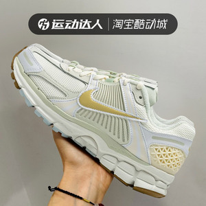 Nike耐克休闲鞋女鞋ZOOM VOMERO 5运动鞋秋季新款跑步鞋FV3638
