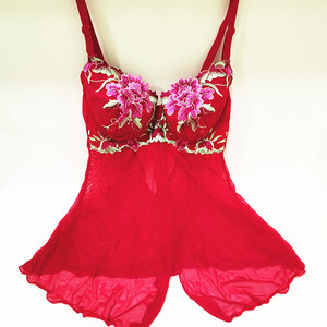 港尾单剪标重工刺绣中国风喜庆红色苯本命年情趣内衣新婚之夜文胸
