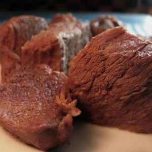 开封特产名吃沙家牛肉五香牛肉酱香牛肉两种口味清真食品百年老店