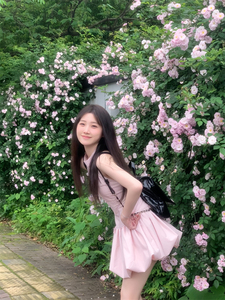 kumikumi粉色甜美无袖挂脖连衣裙女装夏季小个子减龄显瘦花苞短裙