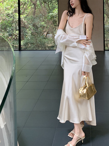 kumikumi盐系套装女薄款防晒衬衣外套夏季绸面连衣裙长裙两件套
