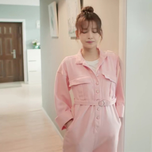 与晨同光孙怡黎初瑶同款衣服粉色牛仔连体裤长袖直筒连体衣套装