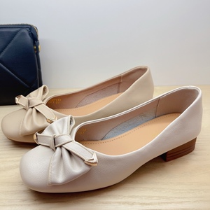 千禧百莉2022春夏新款时尚厚底松糕底透气孔漆皮乐福鞋女单鞋女鞋c