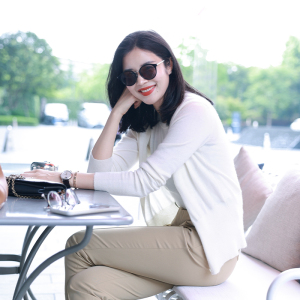 colinwang-张若愚"云上之触" 68支100%精纺山羊绒v领开衫背心