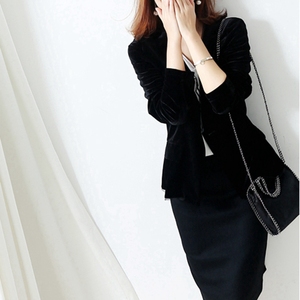 日系女装短款秋季新款休闲小西服短款显瘦修身黑色丝绒西装外套女
