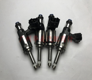 适用新款汉兰达皇冠2.0t凯美瑞2.0 2.5发动机缸内直喷高压喷油嘴