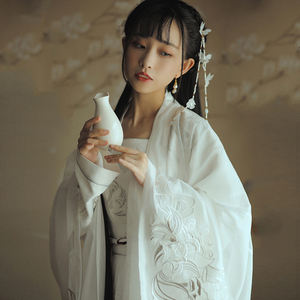 小豆蔻汉服念奴娇