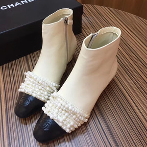 香奈儿珍珠短靴
