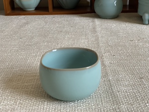 汝州原矿汝瓷省大师赵志强新款花口手工杯