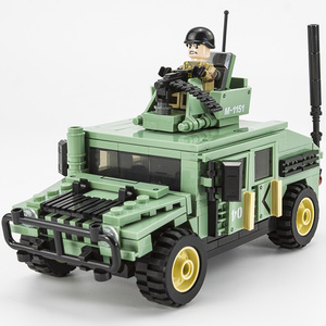 兼容乐高积木moc武装m1151悍马越野装甲车水陆两栖步战车拼装玩具