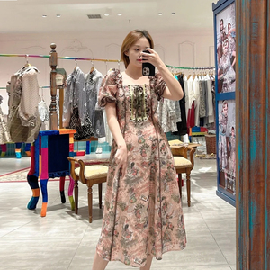 露露连衣裙2022夏季新款lulu女装法式宫廷风提花气质长裙lnb509k