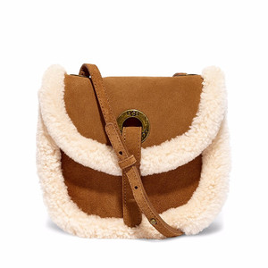 2021冬季新款ugg女包羊羔毛包翻毛皮斜挎包包单肩包毛绒包马鞍包