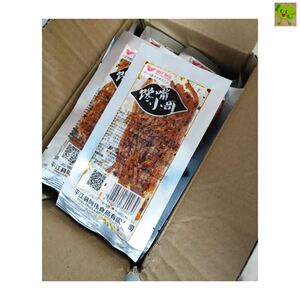 馋嘴小哥辣条馋嘴棒馋嘴片馋嘴条馋嘴面80怀旧小零食平江薇仔食品