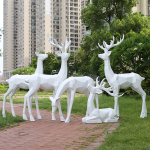 户外玻璃钢几何梅花鹿摆件园林景观公园小区草坪装饰仿真动物雕塑