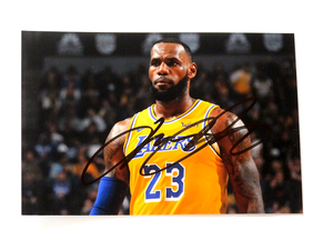 詹姆斯 lebron james亲笔签名照片 6寸 宣传照 2019.7.3 1
