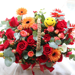 鲜花手提花篮红玫瑰生日鲜花礼物济南鲜花同城速递鲜花店配送上门