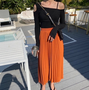 小个子韩版气质橙色小清新百褶半身裙2021年早秋新款减龄显瘦裙子