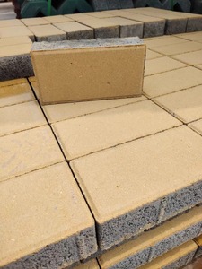 透水砖 pc砖陶瓷透水砖水泥砖面包红砖块广场铺地砖人行道清水砖