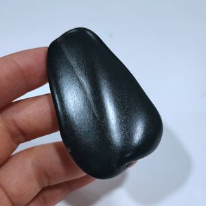 51克和田玉塔青玉籽料原石 黑羊脂天然挂坠吊坠纯黑籽玉小手把件