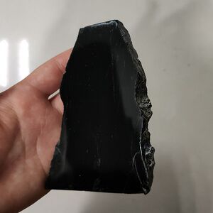 000人付款淘宝42斤和田玉黑青玉山料原石 沙枣青一细带猫眼效果珠宝级