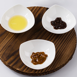 白色骨瓷小味碟