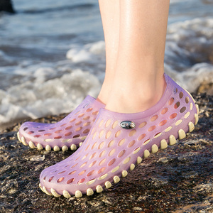 妈妈凉鞋女夏季软底舒适防滑中老年凉拖可下水塑料鞋大码老人鞋女