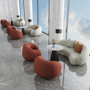 弧形洽谈沙发组合服装店美容院会客接待休息区异形皮质设计感沙发