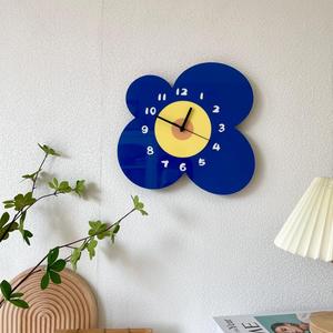 创意简约花朵ins风装饰挂墙时钟客厅卧室可爱静音钟表摆件壁钟