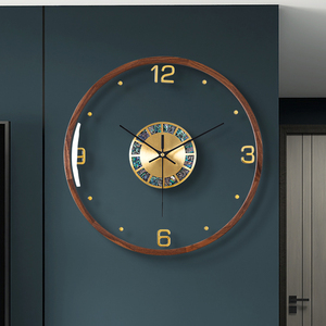 2024新款钟表挂钟客厅现代简约胡桃木创意免打孔轻奢大气透明时钟