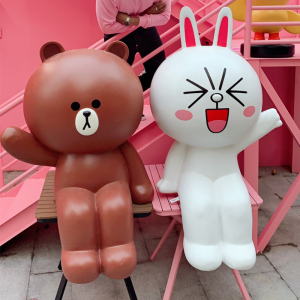 玻璃钢雕塑布朗熊