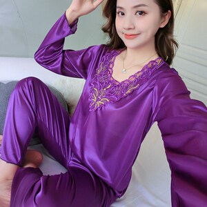 夏天大码丝绸睡衣女春秋长袖睡衣女秋夫妻韩版薄睡觉衣服意簙土