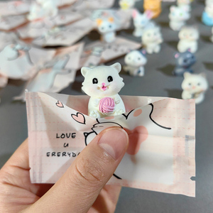 可爱猫咪盲袋卡通小猫造型微缩桌面摆件儿童奖励玩具礼物树脂公仔