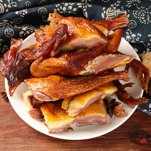 湖南土特产农家自制烟熏散养土腊鸡整只手工腌制干货咸鸡鸡腿900g