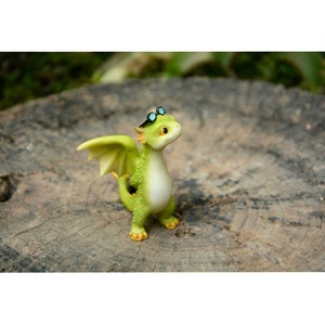 创意可爱卡通小龙摆件恐龙公仔树脂仿真动物送男女生朋友生日礼物