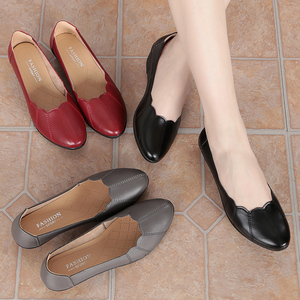 春秋妈妈鞋中老年人坡跟单鞋女35小码女鞋50岁中年妇女40夏天皮鞋