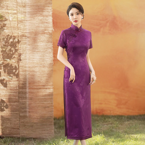 喜婆婆中式旗袍日常可穿夏季新款2024高端妈妈装婚宴礼服大码紫色