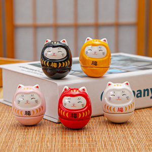 招财猫摆件创意陶瓷小猫咪卡通日式家居办公桌小饰品不倒翁装饰品