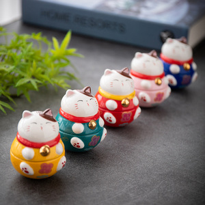 日式创意礼品陶瓷小猫咪办公桌书桌桌面摆件多色小号招财猫不倒翁