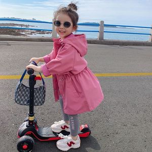 女童春秋装新款小儿童韩版冲锋衣中长款打底风衣外套宝宝洋气大衣