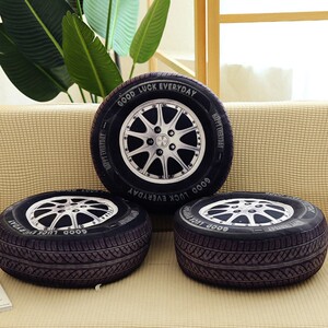 汽车轱辘抱枕轮胎毛绒玩具抱枕公仔创意家居装饰沙发座椅靠垫车载