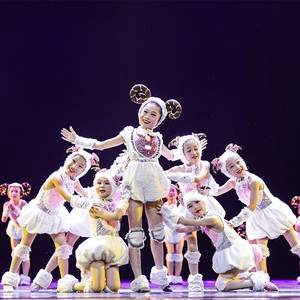 第十届小荷风采演出服儿童羊羔跪乳舞蹈服幼儿园动物服小羊表演服