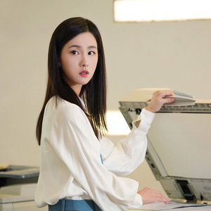 这就是生活陈都灵叶小白同款白 衬衫时尚显瘦百搭灯笼袖上衣新款