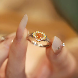 《橙心如意》为晚天然翡翠蛋面爱心款少女风戒指可调节女生原创款
