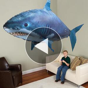 会飞的鲨鱼充气玩具网红同款遥控会动的玩气球鱼飞天安普海力月池