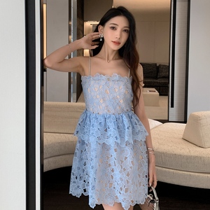 纯元SP~法式小众设计蓝色镂空小心机性感吊带连衣裙层层蛋糕裙子