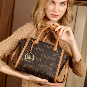 小ck女包限定洋气高级感官网旗舰店官方mk包包链条斜跨笑脸戴妃包