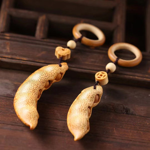 雅园纯手工雕刻四季平安豆文玩豆荚满钉老竹根手把件