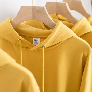 柠檬黄卫衣情侣