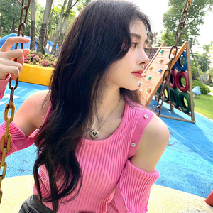 鞠婧祎同款露肩短款针织衫女ins设计感系带纽扣高腰修身长袖上衣