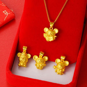 黄金老鼠吊坠生肖鼠周大福